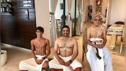 ধর্মচারণ নিয়ে খোঁচা, কড়া জবাব মাধবনের