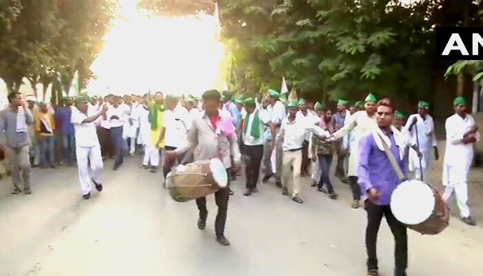 নিরাপত্তার ঘোরাটোপে রাজধানী, নয়ডা থেকে দিল্লির পথে আজ হাজার হাজার বিক্ষুব্ধ কৃষক