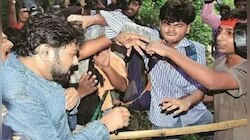 যাদবপুর কাণ্ডে বাবুলকে হেনস্থার জন্য ক্ষমা চাইলেন অভিযুক্ত দেবাঞ্জন