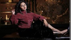 বিগ বসের ঘরে থাকার জন্য রেশমি দেশাই কত নিচ্ছেন জানেন!