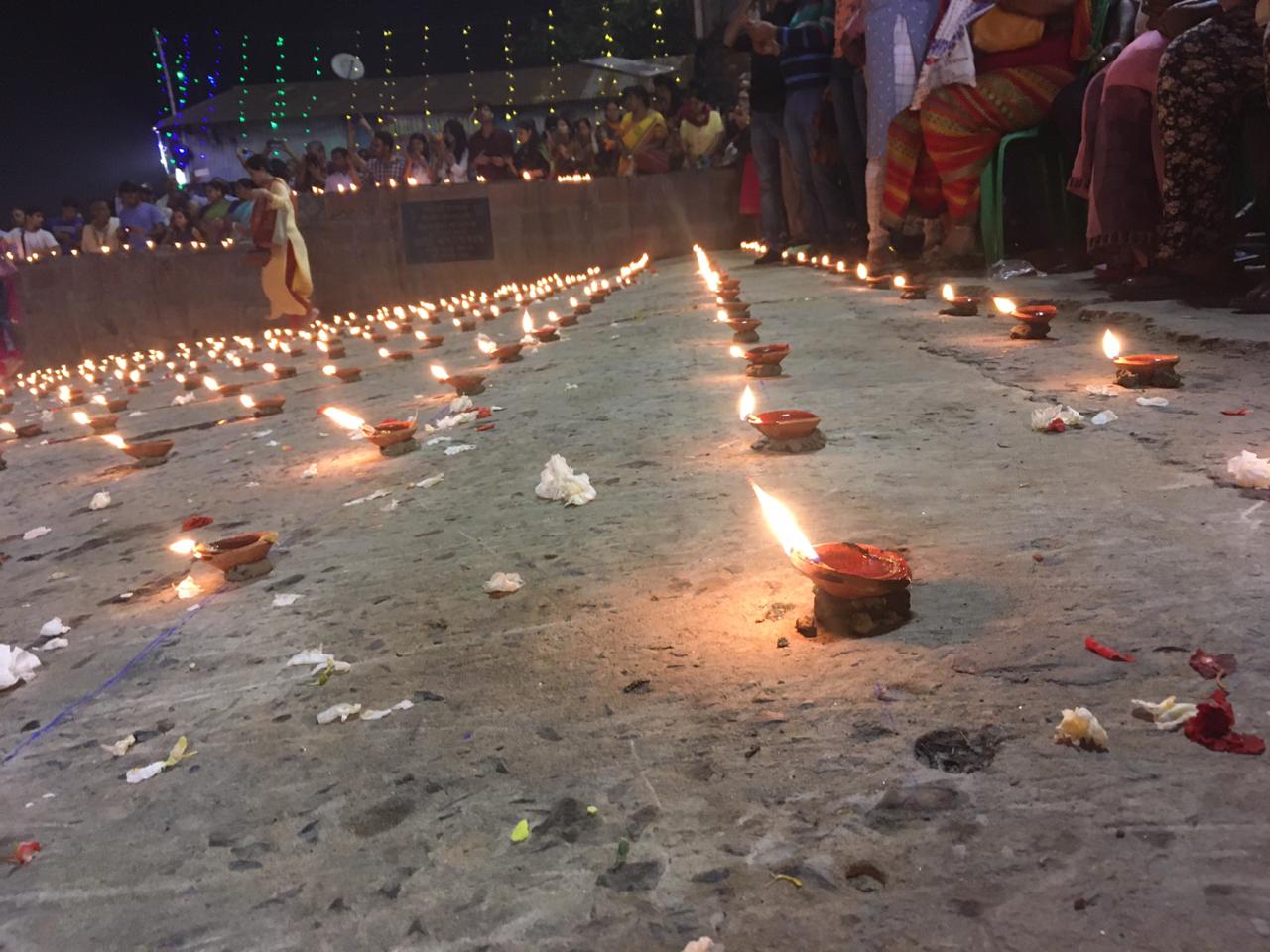 ২১ হাজার প্রদীপ জ্বালিয়ে দেব দীপাবলি