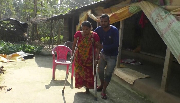 মিছিলে গিয়ে দুর্ঘটনা, ২ বছরের চিকিৎসায় নিঃস্ব তৃণমূল কর্মী, কিডনি বেচার আর্জি ছেলের