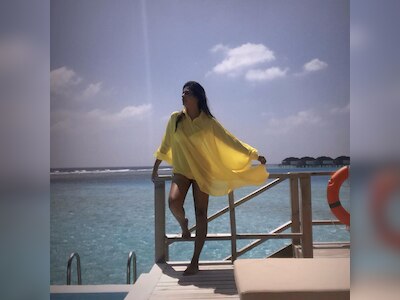 Mashhurlarning sutyensiz koylagi kiygan fotosuratlari