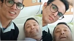হাসপাতালের বিছানায় শুয়ে চিকিৎসকের কাছে নিজের ছবির গান শুনছিলেন ঋষি কাপুর