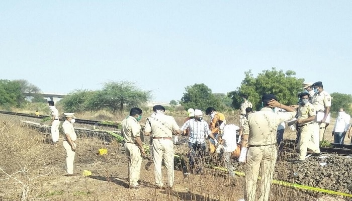 আর ফেরা হল না বাড়ি, ট্রেনের ধাক্কায় মৃত্যু হল একসঙ্গে ১৪ জন পরিযায়ী শ্রমিকের 