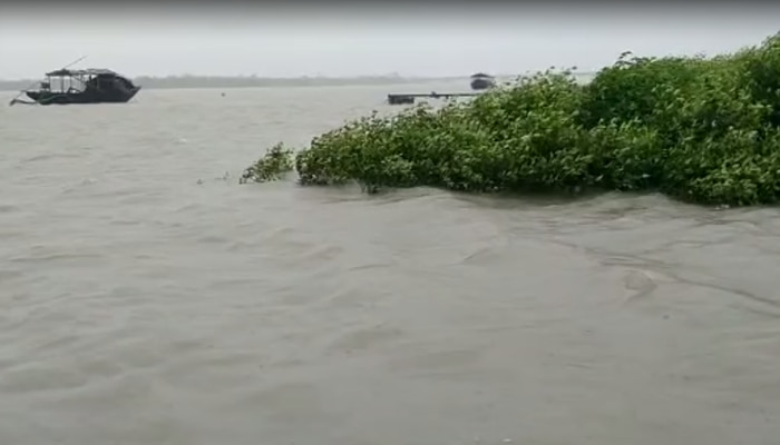 ক্যানিং থেকে কাকদ্বীপ, নিরাপদ স্থানে সরানো হচ্ছে লক্ষাধিক মানুষকে