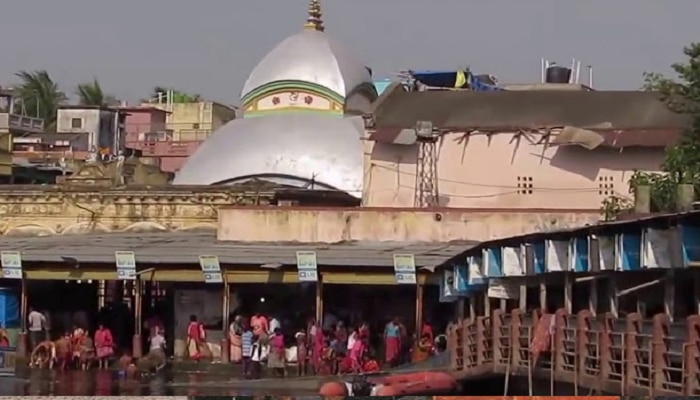 আশেপাশের এলাকায় করোনা সংক্রমণ, আজ খোলার কথা থাকলেও এখনই খুলছে না তারকেশ্বর মন্দির