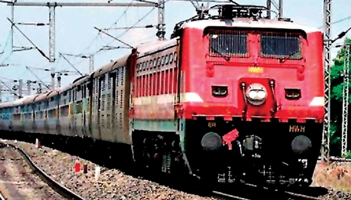 হাওড়া-দিল্লি বেশ কয়েকটি স্পেশাল ট্রেনের সময়সূচি বদল করল রেল, জেনে নিন হাওড়া-দিল্লি বেশ কয়েকটি স্পেশাল ট্রেনের সময়সূচি বদল করল রেল, জেনে নিন