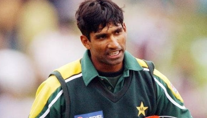 Katta xoroz yutmoqda Katta xoroz yutmoqda