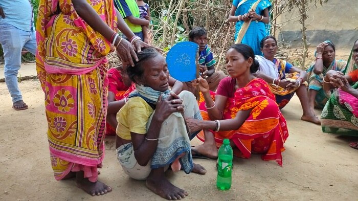 বাড়িতে ঝামেলা হওয়ায় রাতে স্কুলে ঘুমোতে যান, সকালে সেখানেই মিলল প্রৌঢ়ের মাথা থেঁতলানো দেহ!