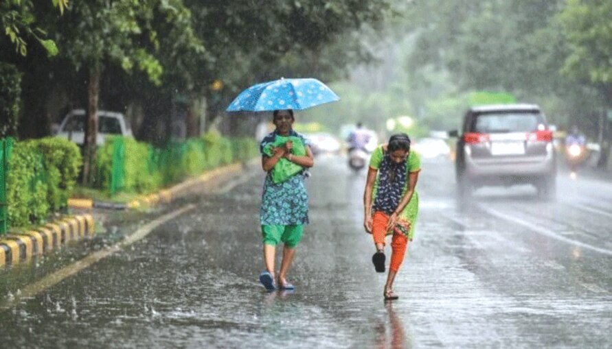 সোমবার থেকে ভারী বৃষ্টির সম্ভাবনা দক্ষিণবঙ্গের একাধিক জেলায়, জারি সতর্কতা