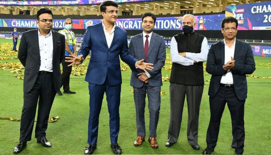 মরু শহরেই একুশের পরিকল্পনা শুরু সৌরভের, পরেরবার নয় দলের লিগ! জোর জল্পনা 