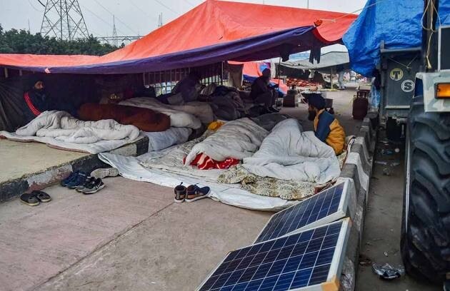 Farmer Protest:শীতের কামড়ে দিল্লিতে মৃত্যু এক প্রতিবাদীর