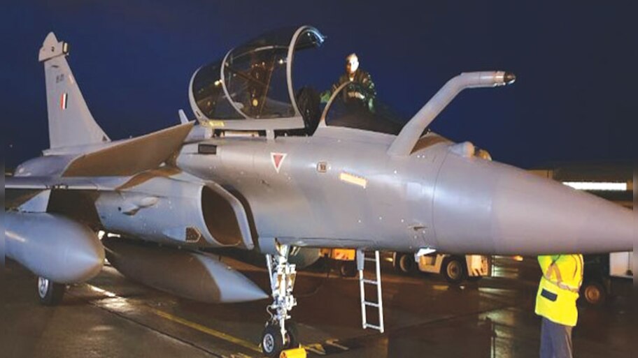 বাড়ল IAF-র শক্তি, ফ্রান্স থেকে টানা উড়ে ভারতে এল আরও ৩ Rafale Jet