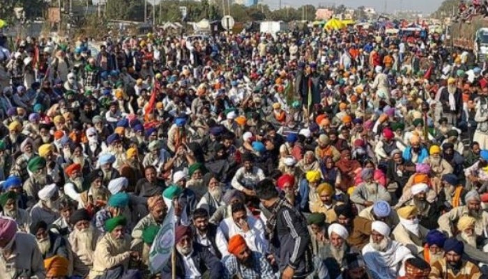 Farmers’ Protest: ইন্টারনেট বন্ধের সিদ্ধান্তে হস্তক্ষেপের আর্জি, CJI-কে চিঠি আইনজীবীদের 