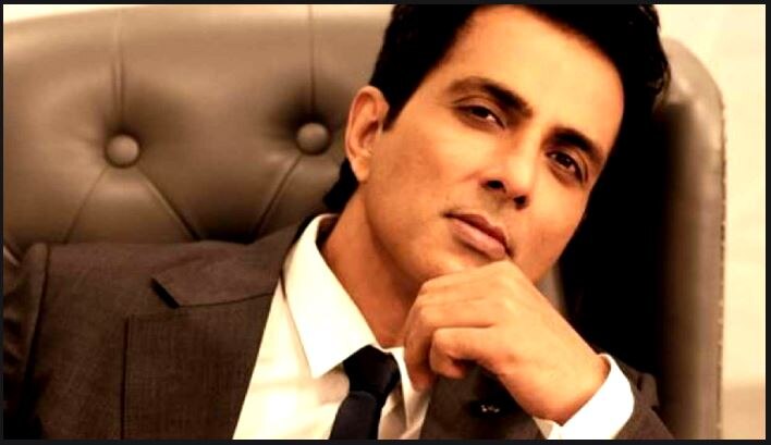 Jhansi-তে জলের সমস্যা মেটাতে কল বসাচ্ছেন Sonu Sood