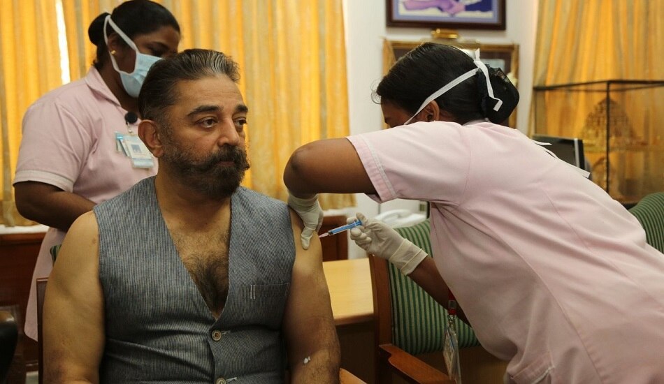 Covid Vaccine নিলেন Kamal Haasan 