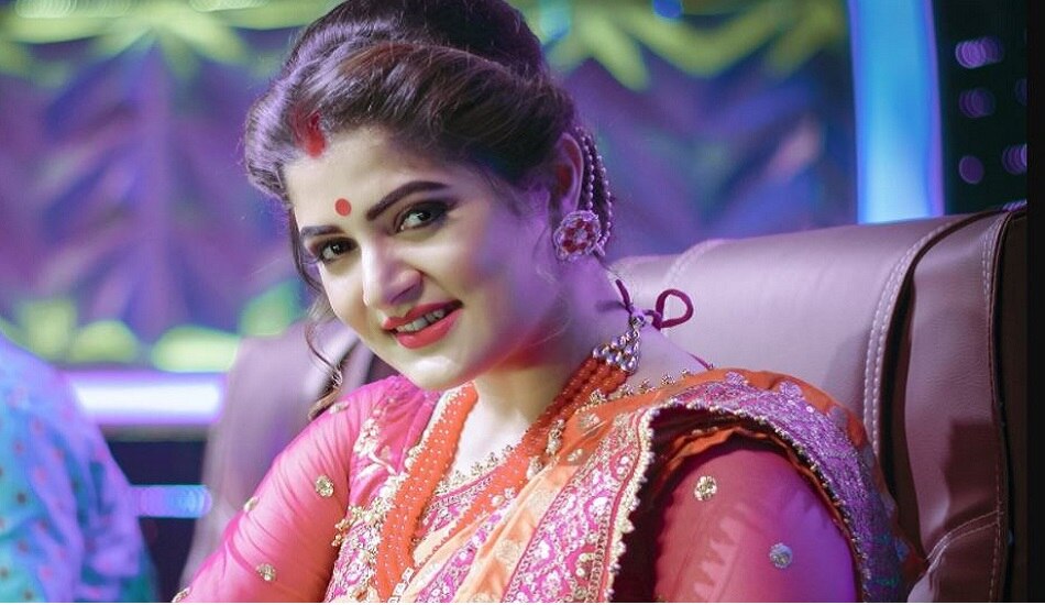 প্রত্যেকের সন্তান বড় হোক &#039;সোনার বাংলায়&#039; : Srabanti Chatterjee