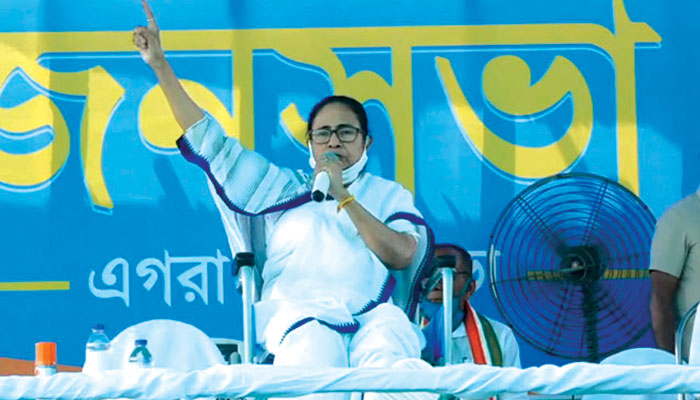 WB Assembly Election 2021: বহিরাগত গুন্ডারা ঢুকে Nandigram-এ ভোটারদের হুমকি দিচ্ছে, চাঞ্চল্যকর অভিযোগ Mamata-র