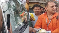'বাইরে থেকে গুন্ডা এনেছেন Madan mitra', কামারহাটিতে রাজুর গাড়িতে হামলা