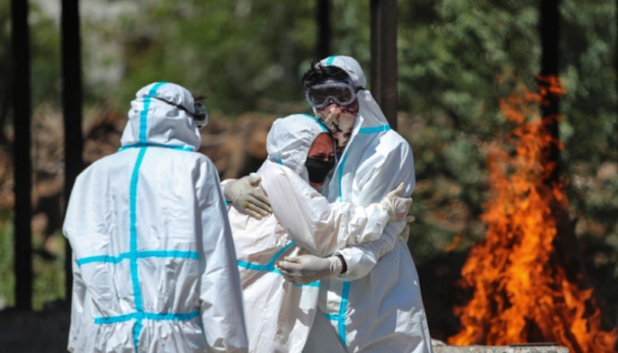 দেশজুড়ে লকডাউনের পক্ষেই IMA, 'ঘুম থেকে জেগে উঠুন', কেন্দ্রকে তীব্র কটাক্ষ