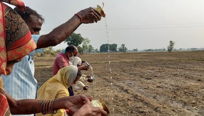 বেহাল স্বাস্থ্য় ব্যবস্থা,Corona রুখতে UP-র বহু গ্রামে ধর্মীয় বিশ্বাসই মানুষের ভরশা!