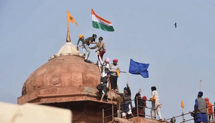 Red Fort দখল করে নতুন বিক্ষোভস্থল বানানোর ছক ছিল কৃষকদের, চার্জশিটে দাবি দিল্লি পুলিসের