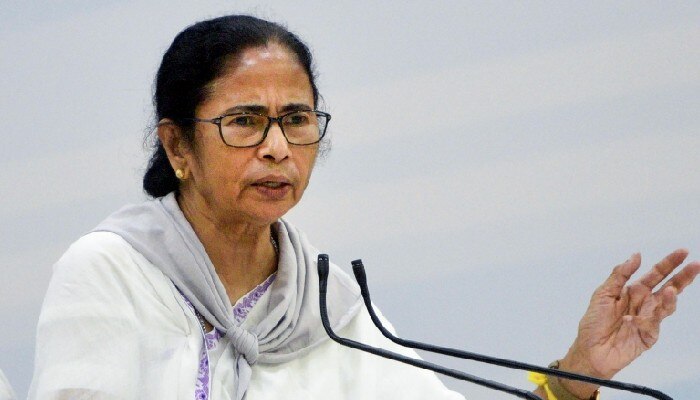  ‘টিকার উপর থেকে GST প্রত্যাহার করুক কেন্দ্র’, দাবি Mamata-র