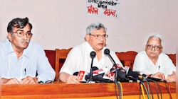 BJP-র বিরোধিতা করতে গিয়ে TMC-কে গুরুত্ব দিইনি, বঙ্গ নেতাদের বোঝালেন Yechury