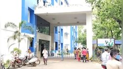 খুন নাকি আত্মহত্যা? ঝাড়গ্রামে সরকারি হাসপাতালের নার্সের মৃত্যুতে ঘনাচ্ছে রহস্য