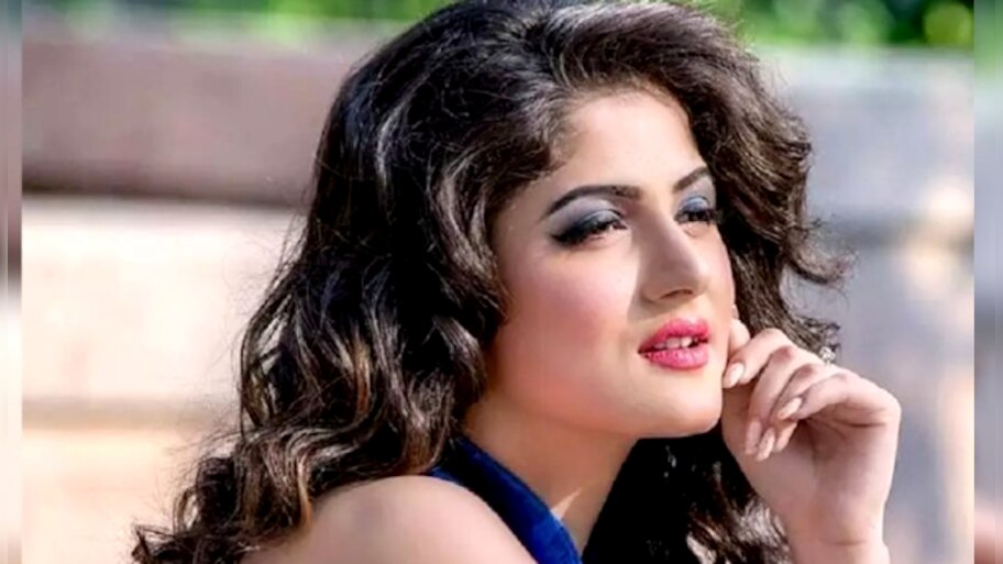 'সঠিক পথে হাঁটলে একটা জীবনই যথেষ্ট', কীসের ইঙ্গিত দিলেন শ্রাবন্তী ...