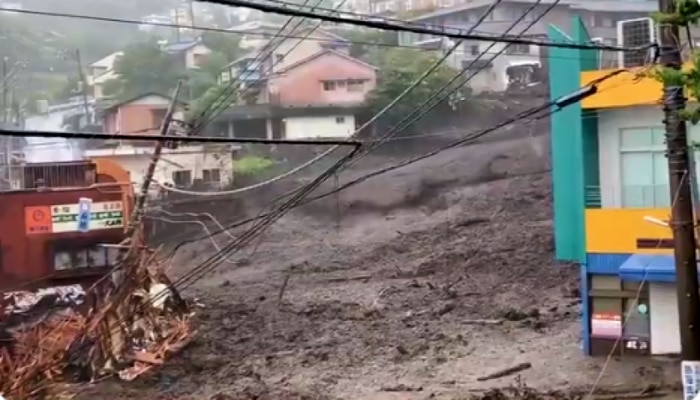 Japan Mudslide: ভয়াবহ কাদাস্রোতে ভেসে গেল সারি সারি বাড়িঘর, নিখোঁজ কমপক্ষে ১৯