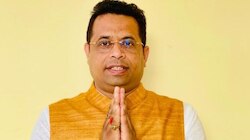 হঠাৎ প্রাক্তন, ক্ষণিকে বর্তমান! যুব মোর্চার সভাপতি পদ নিয়ে ফের ডিগবাজি Saumitra-র