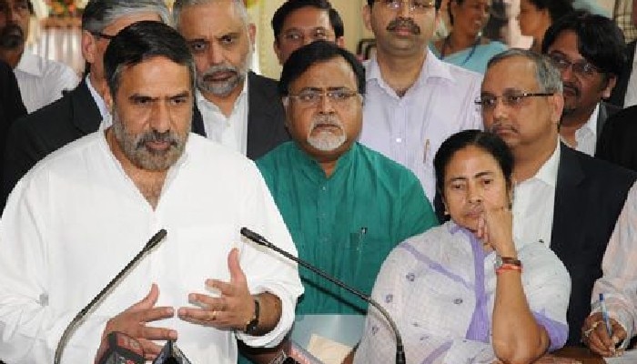 Mamata Banerjee's Meeting with the Anand Sharma