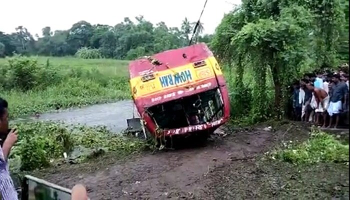 Howrah: নয়ানজুলিতে তলিয়ে গেল যাত্রীবোঝাই বাস, মৃত ১ 