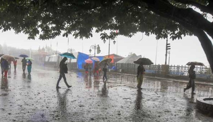 Weather Today: কাটবে না দুর্যোগ, কালো মেঘে দক্ষিণবঙ্গের জেলাগুলিতে ঝেঁপে বৃষ্টির পূর্বাভাস