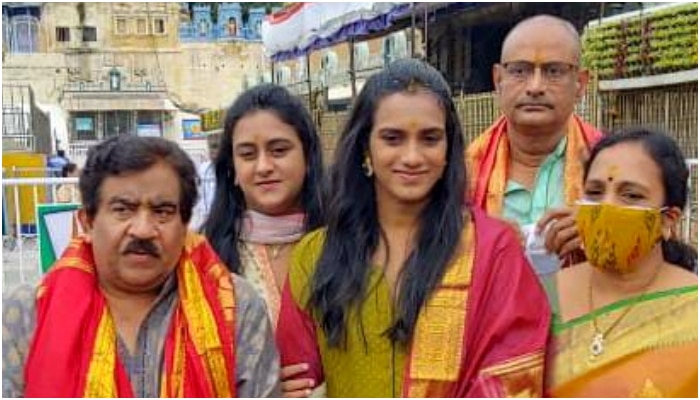 PV Sindhu offers prayer