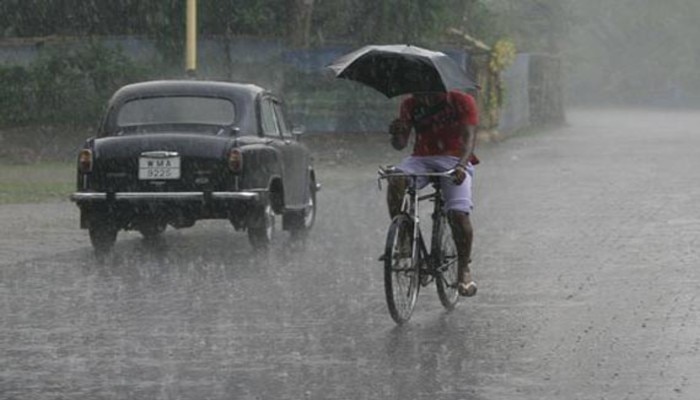 Weather Today: বাংলাজুড়ে বিক্ষিপ্ত বৃষ্টির পূর্বাভাস, দার্জিলিং-কালিম্পংয়ে ভারী বর্ষণের সতর্কতা