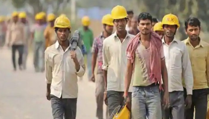 in-hand salary: বেতন