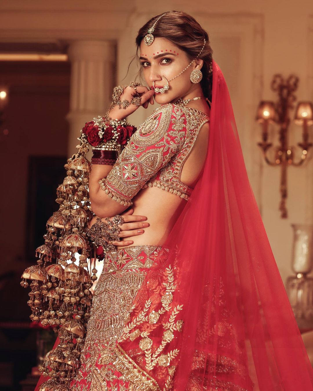 Kriti Sanon Looks Gorgeous In Manish Malhotras New Bridal Collection