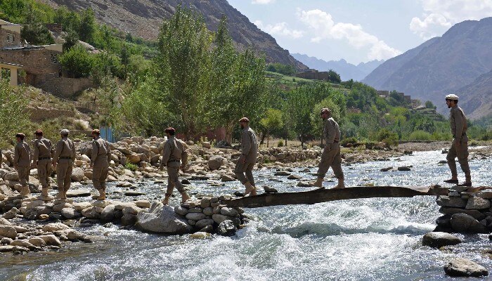  Afghanistan Crisis: তালিবান রুখতে যে কোনও মুহূর্তে ঝাঁপিয়ে পড়তে পারে তাজিক বীরেরা, ক্রমশ দুর্গম হচ্ছে পঞ্জশির