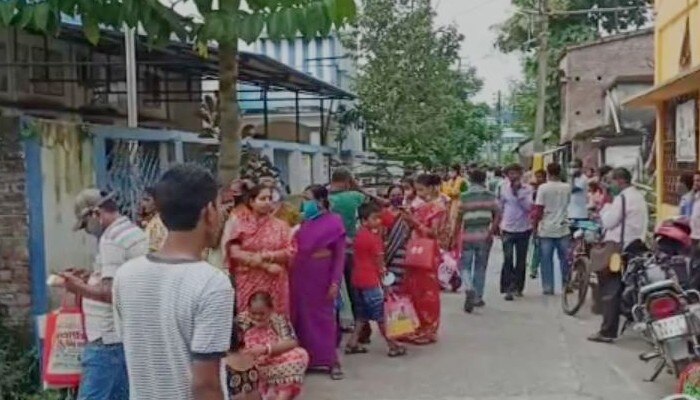 Kalna: ভ্যাকসিনে কালোবাজারি! হাতেনাতে ধরা পড়ল যুবক, বেধড়ক মার স্থানীয়দের