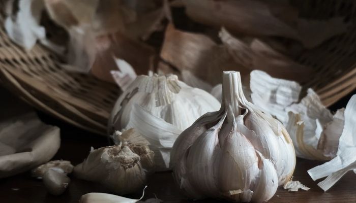 There is no pair of garlic to boost immunity