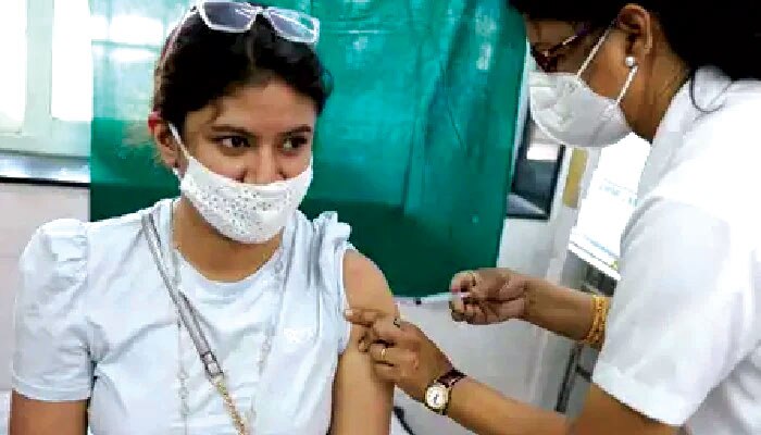 Vaccine: কুপন ছাড়া ভ্যাকসিন নয়, জেলাগুলিকে কড়া নির্দেশিকা নবান্ন-র