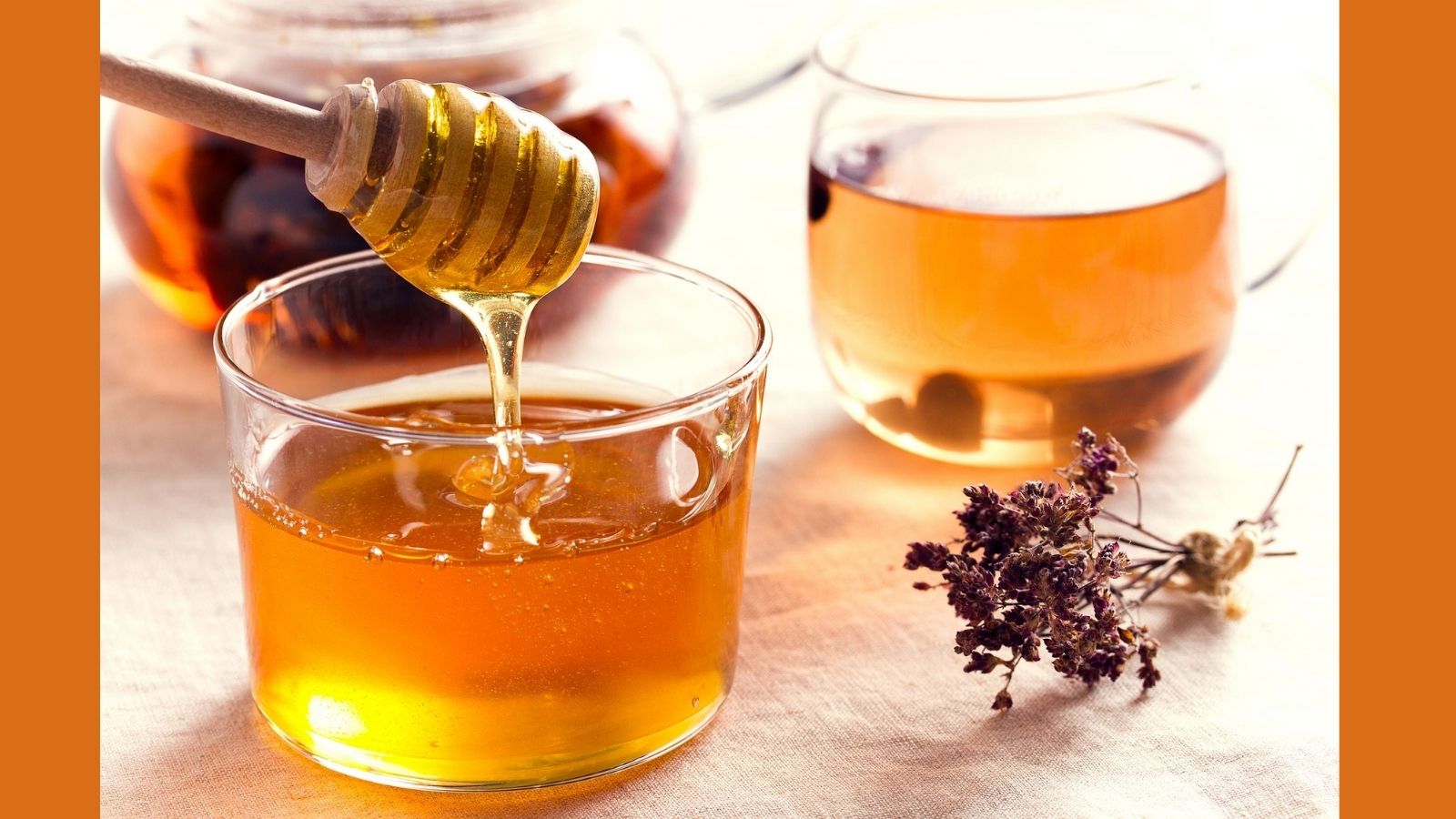 Experts recommend mixing 2 teaspoons of honey in the hair mask