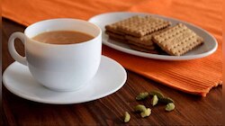 Tea Benefits: হজমশক্তি বৃদ্ধি থেকে শরীর হাইড্রেটেড রাখা, মন ভাল রাখতেও কখন খাবেন চা?