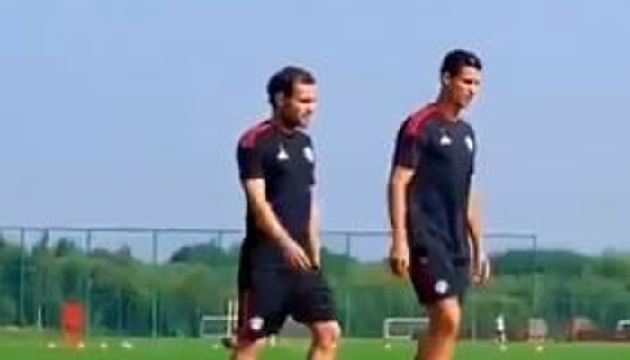 Cristiano Ronaldo starts practise for Manchester united after decade
