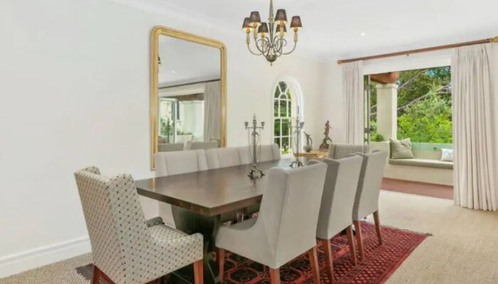 Michael Clarke dining in new house.