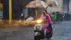 Weather Forecast: অপেক্ষায় আরও তিন নিম্নচাপ! আগামী সপ্তাহ পর্যন্ত চলতে পারে বৃষ্টি