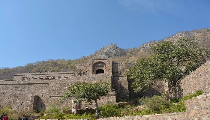 Bhangarh Fort the Most Haunted Place
